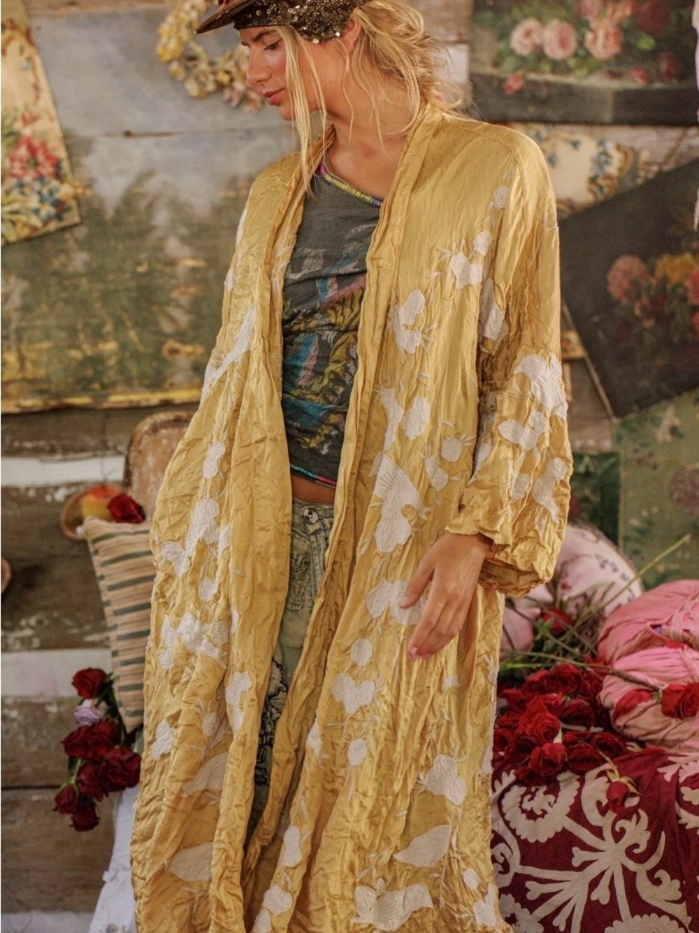 Magnolia Pearl Bird Vijji Kimono